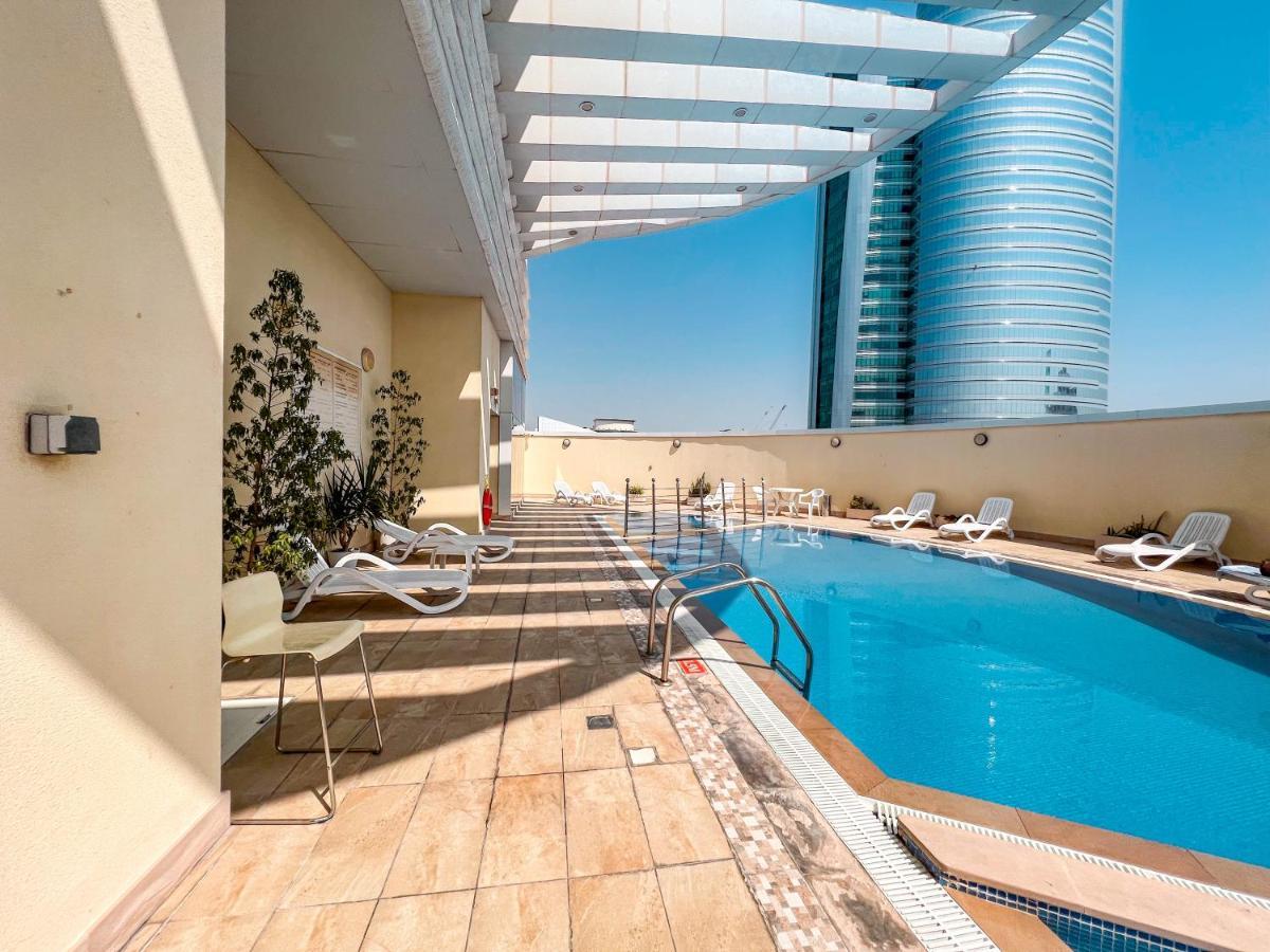 Cosmos Living Modern Studio Near Dubai Marina Exterior foto